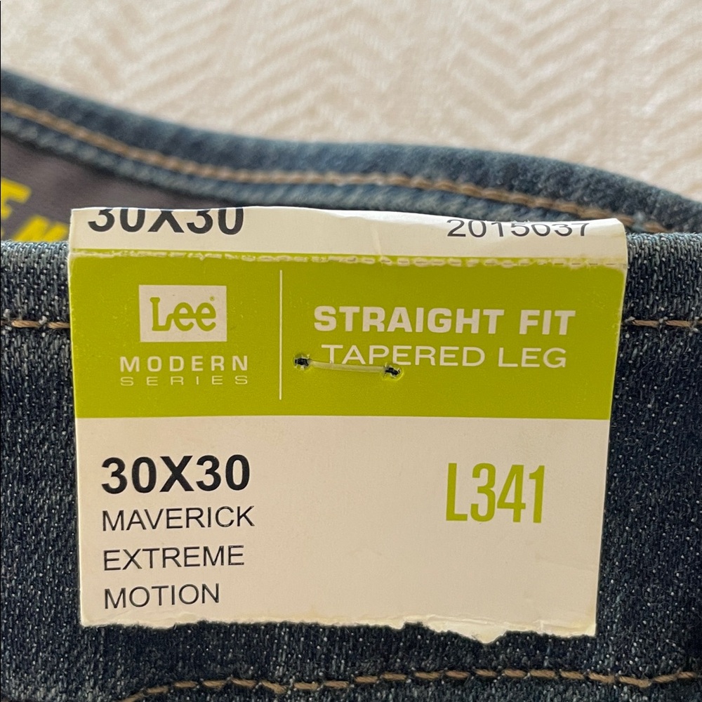 Lee Extreme Motion Jeans! 30x30 Dark Wash New With Tags (NWT) 🔥 - Picture 7 of 8